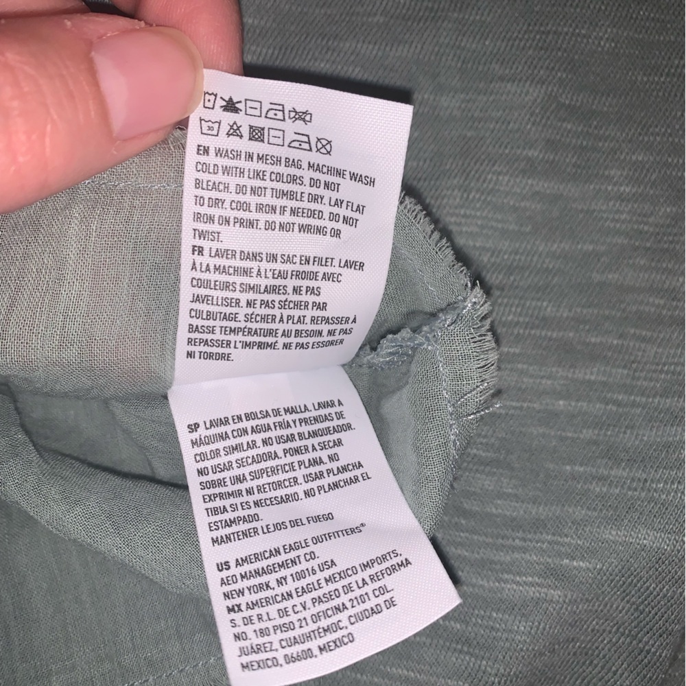 NWOT American Eagle Outfitters AE Sage Green Ruffle Peplum Hem V Neck Tank Top S - Picture 11 of 11